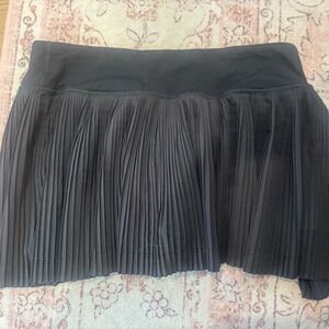 Elegant Black Pleated Skirt